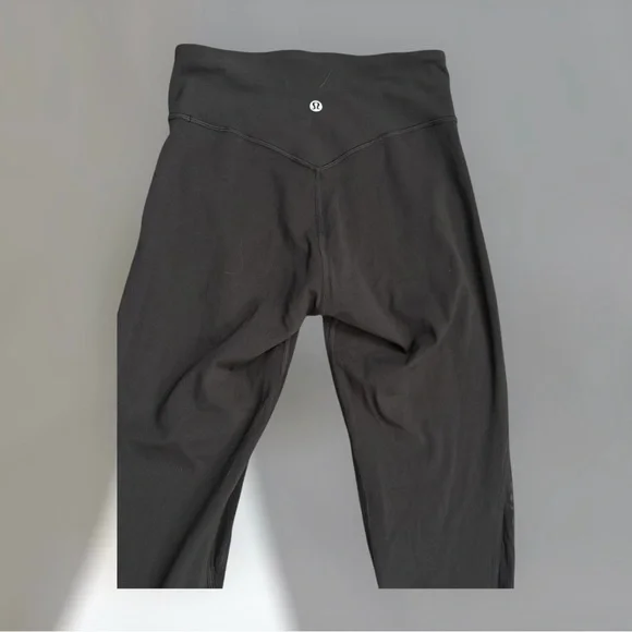 NWOT Lululemon Align Pant 25”
Black - Picture 4 of 5
